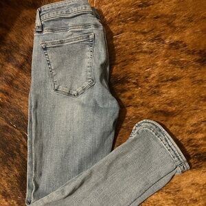 Lucky Brand Light wash cropped jean size 4